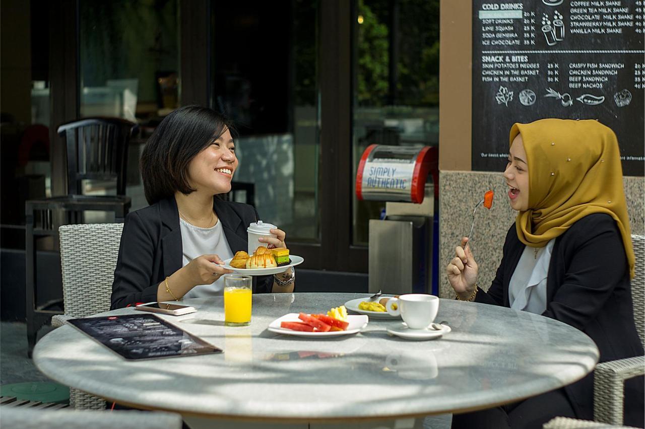 Bumi Senyiur Hotel Samarinda Exteriör bild